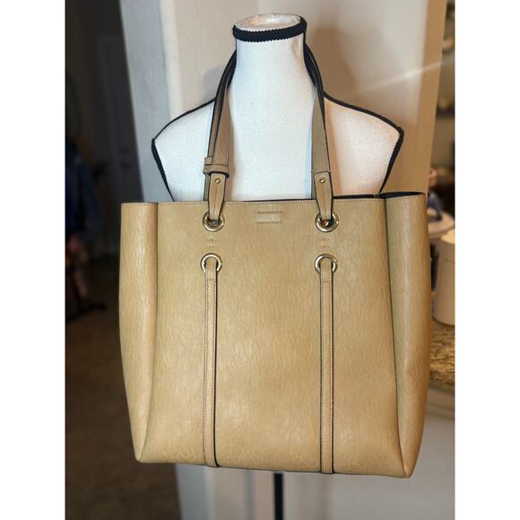 Calvin Klein Large TOTE Cashew Tan Shoulder Bag with Pochette - Picture 5 of 8